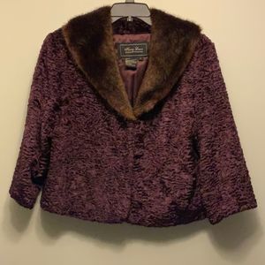 Lewis Classic Luxuries Size M Excellent Condition, Very Nice Lined Coat